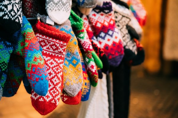 Découvrez les mitaines femme : style et chaleur pour l'hiver